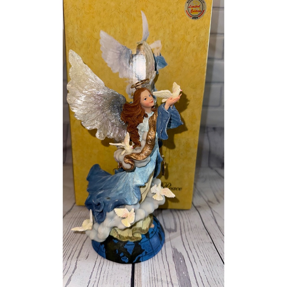 Boyds Enesco Charming Angels Serenity Guardian of World Peace 4015209 Figurine